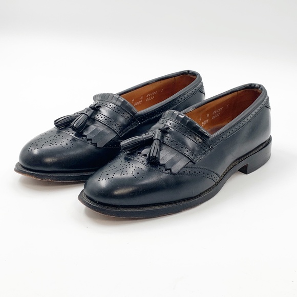 *SOLD* Allen Edmonds Bridgeton Mens Size 9 Shoes Loafers Black Leather Kiltie - Picture 3 of 14